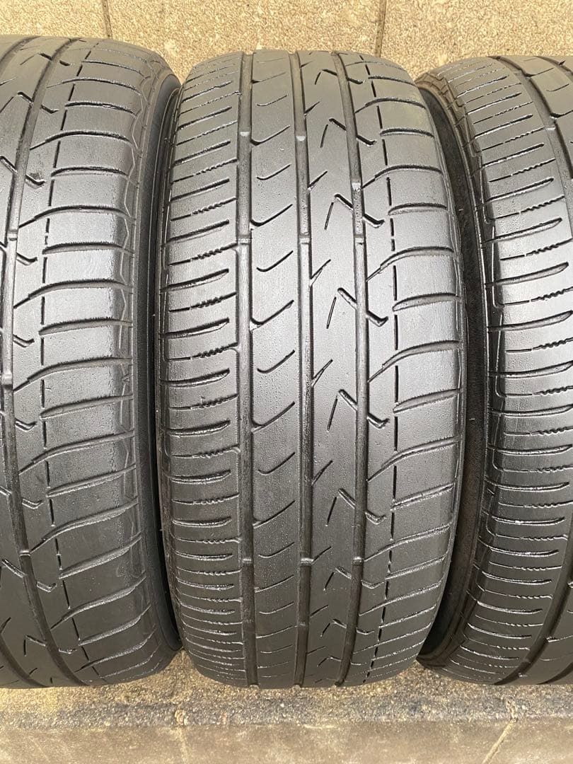 ①丘の上！TOYOトーヨー 215/60R17 トランパスmpz 21年製