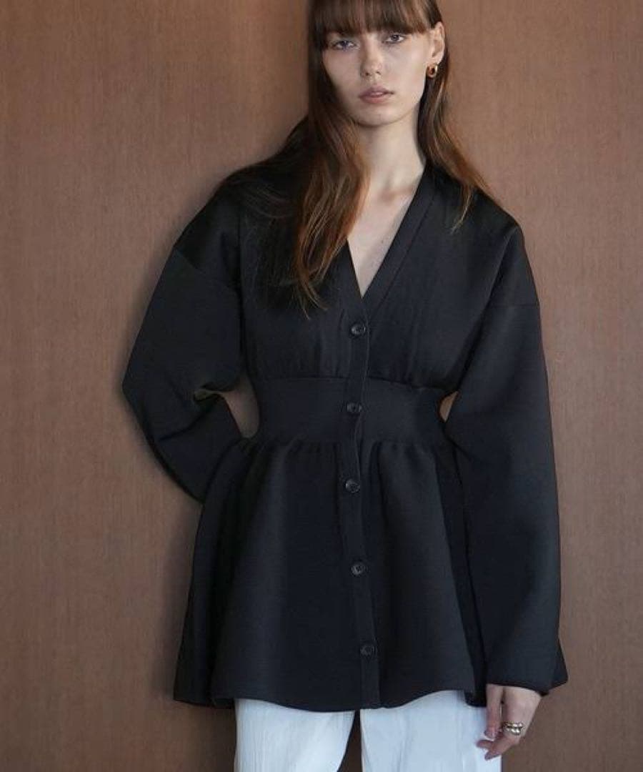 【美品】CLANE WAIST SHAPE PEPLUM CARDIGAN