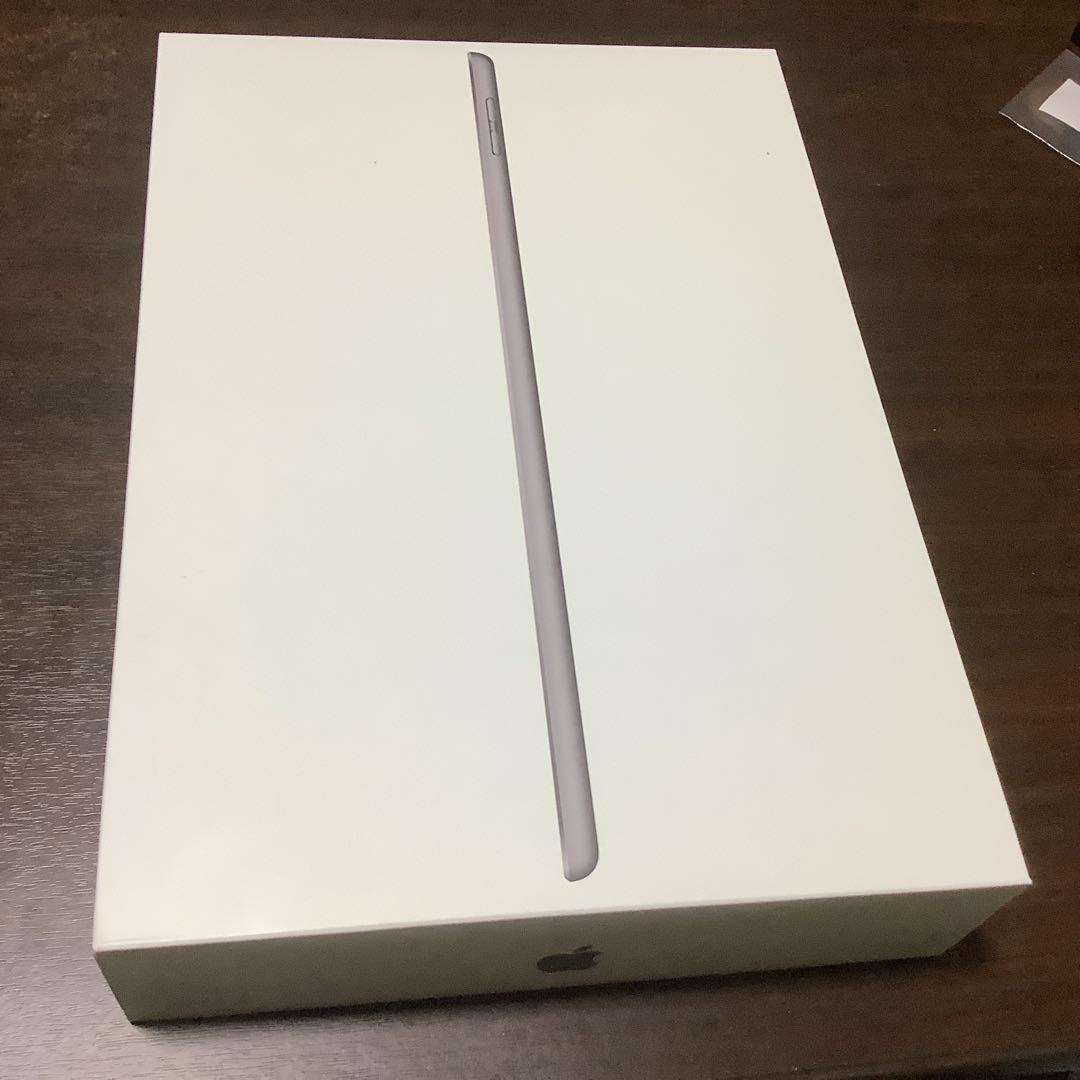 iPad第8代世代　Wi-Fiモデル　箱あり　充電器なし