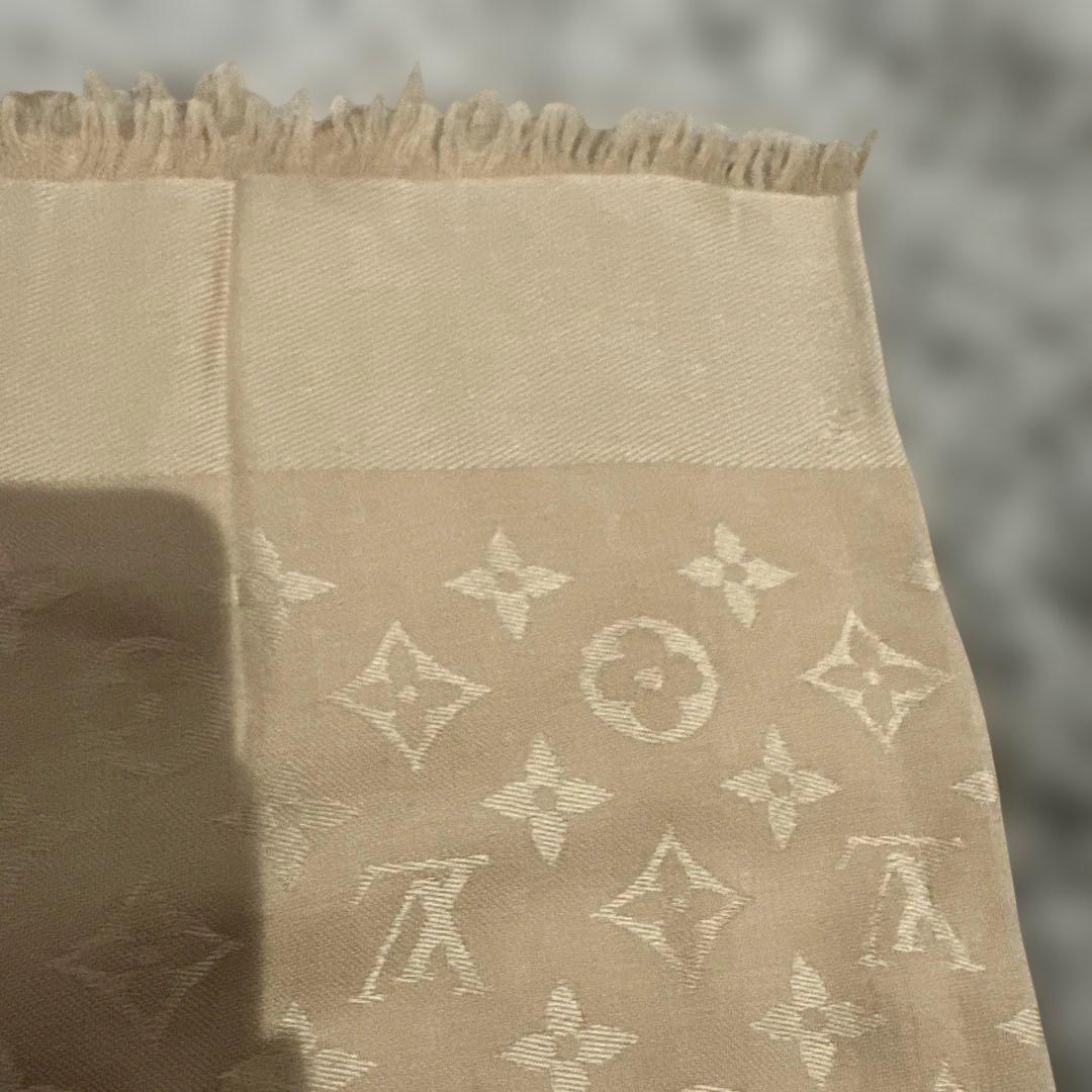 LOUIS VUITTON ベージュ ストール