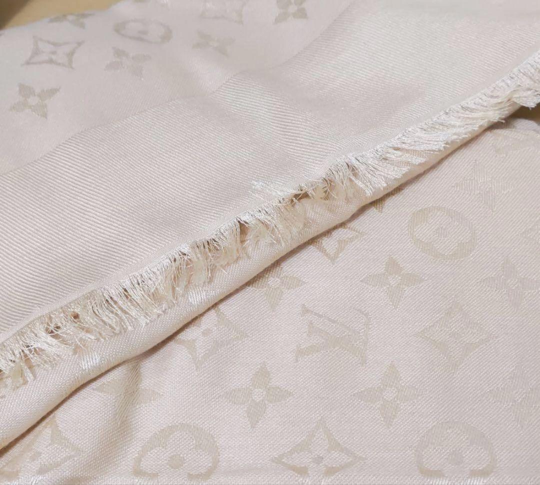 LOUIS VUITTON ベージュ ストール