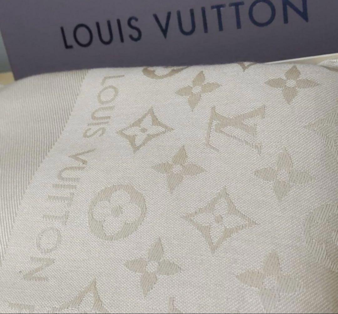 LOUIS VUITTON ベージュ ストール