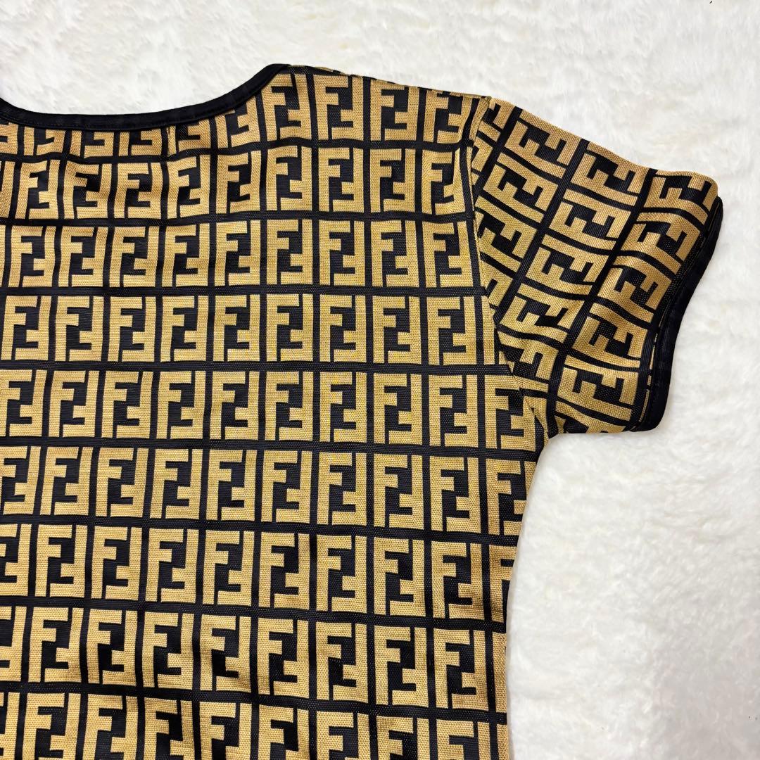 FENDI フェンディ　人気ズッカ柄ロゴプリント 半袖Tシャツ 黒金（E1