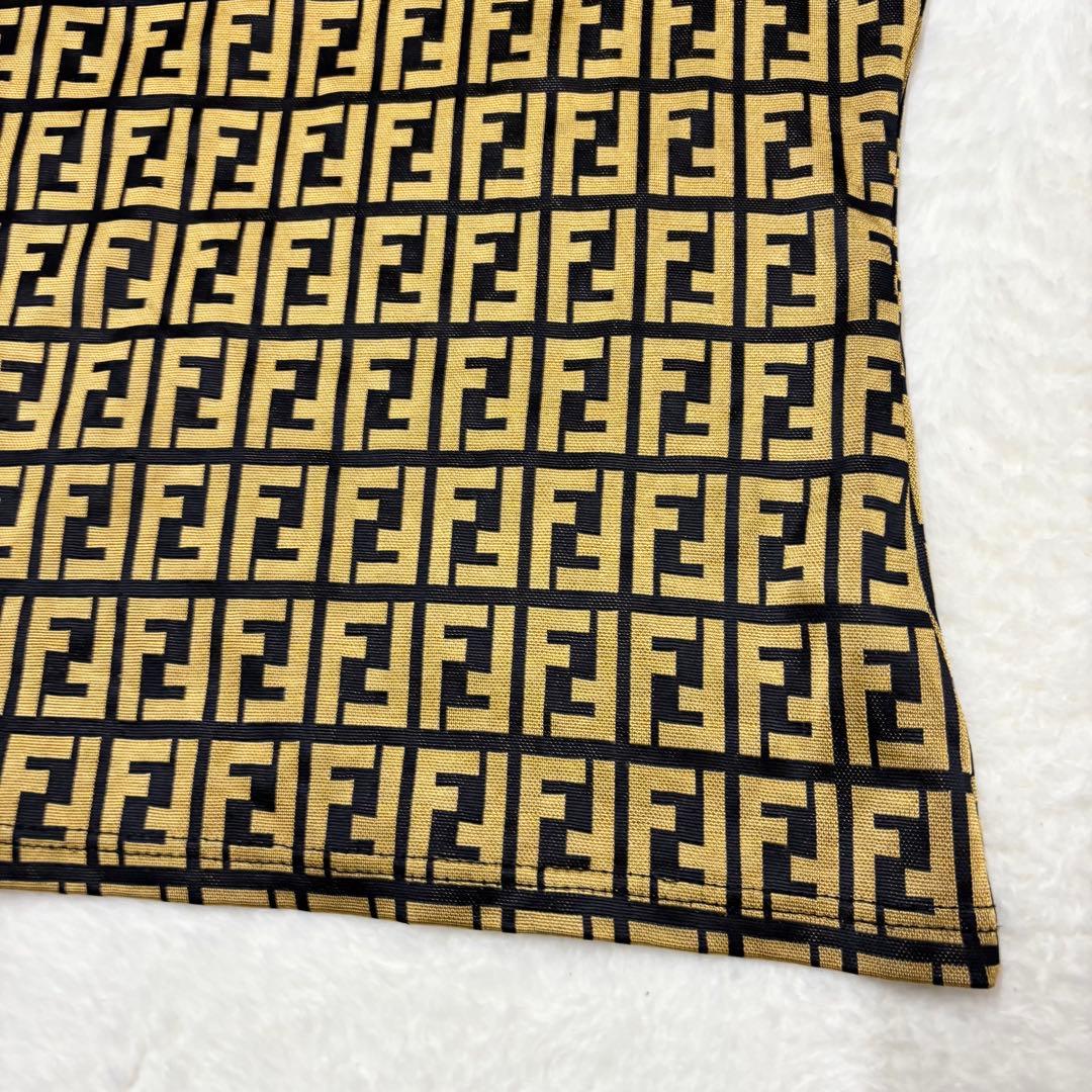 FENDI フェンディ　人気ズッカ柄ロゴプリント 半袖Tシャツ 黒金（E1