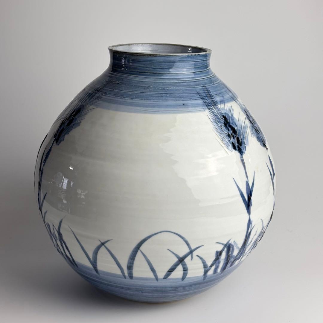 有田焼 日展陶芸作家 草場正人 共箱 在銘 染付 細密絵 花瓶 花入 飾壷