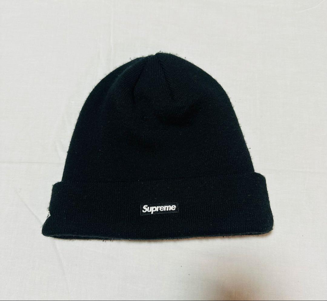 Supreme NEW ERA スワロフスキーニット帽、ビーニーSロゴ