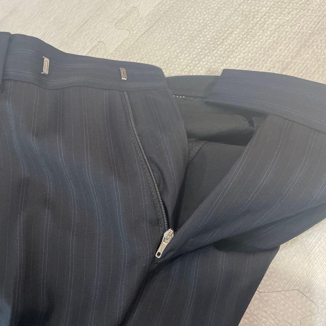 HUGO BOSS ストライプスーツ ネイビー