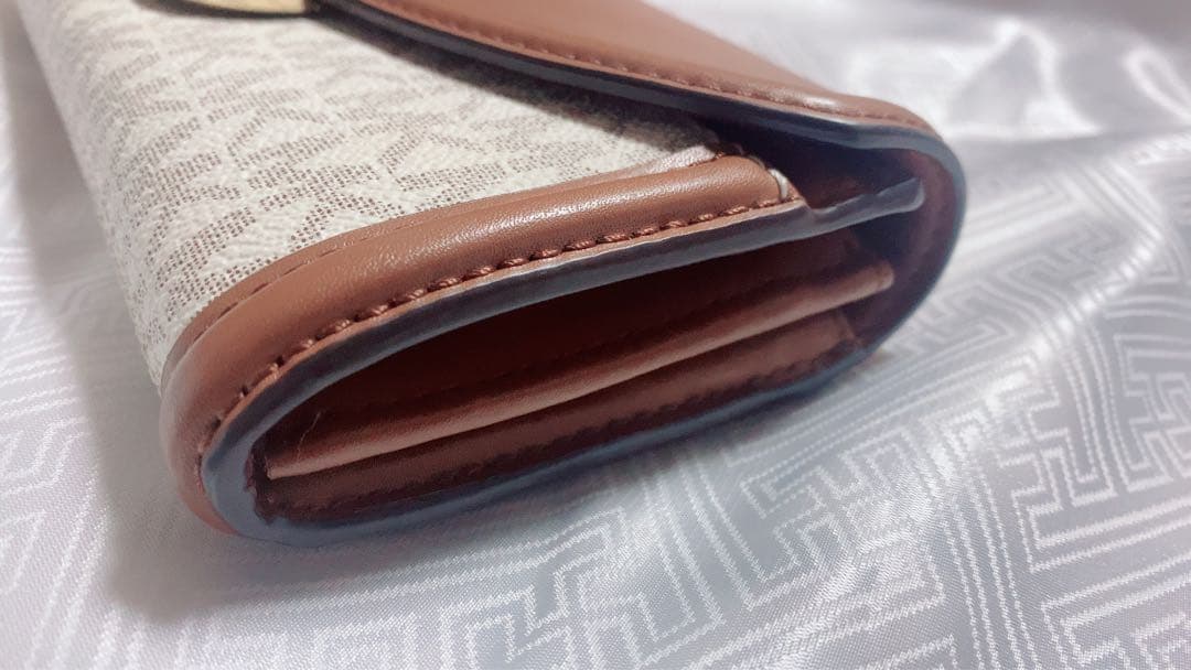 小物 Michael Kors Long wallet