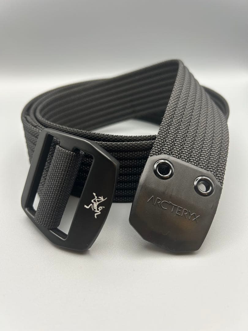 美品 ARC’TERYX アークテリクス ベルト 黒 ナイロン ロゴ入り