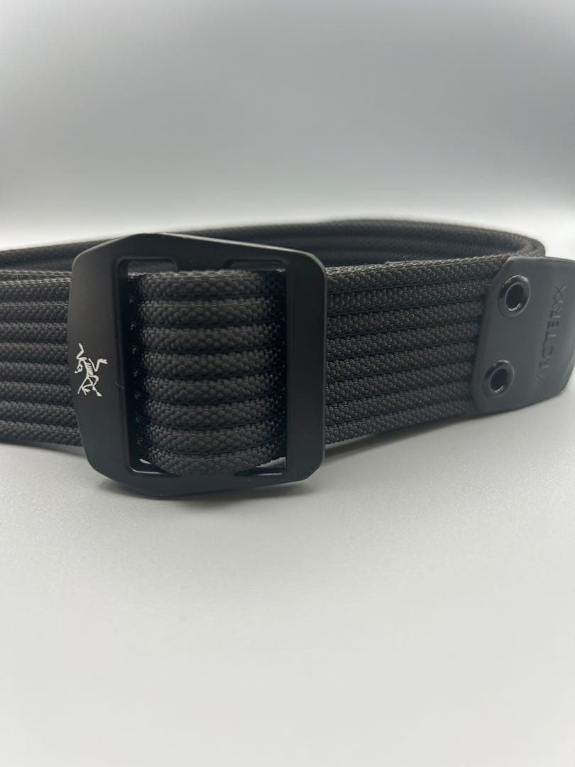 美品 ARC’TERYX アークテリクス ベルト 黒 ナイロン ロゴ入り