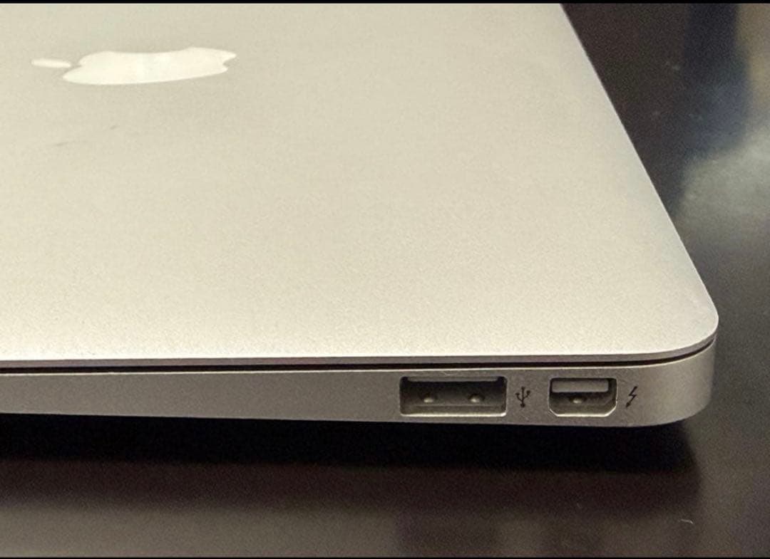 MacBook Air (Intel Core i5) 11インチ✨