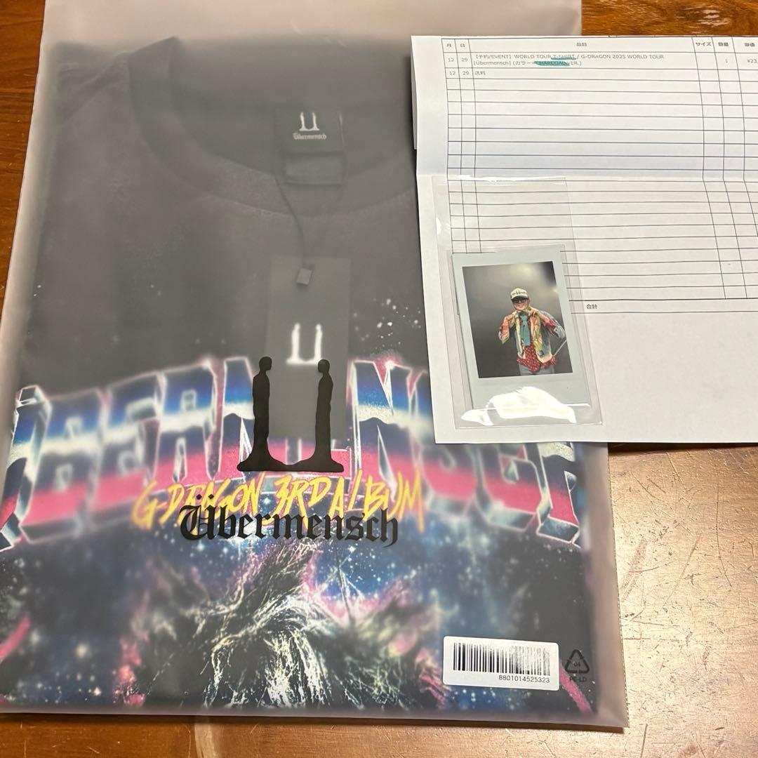 Übermensch WORLD TOUR IN SEOUL Tシャツ