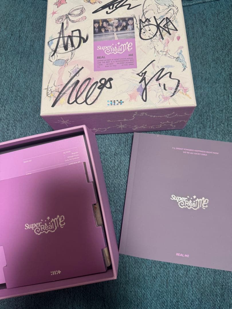 週末限定価格‼️ILLIT / アイリット ミニアルバムSUPER REAL ME