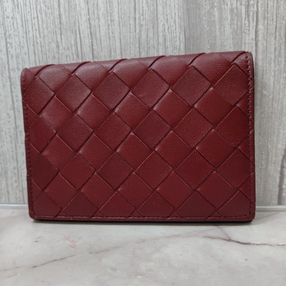 美品　BOTTEGA VENETA パスポートケース　レッド　イントレチャート