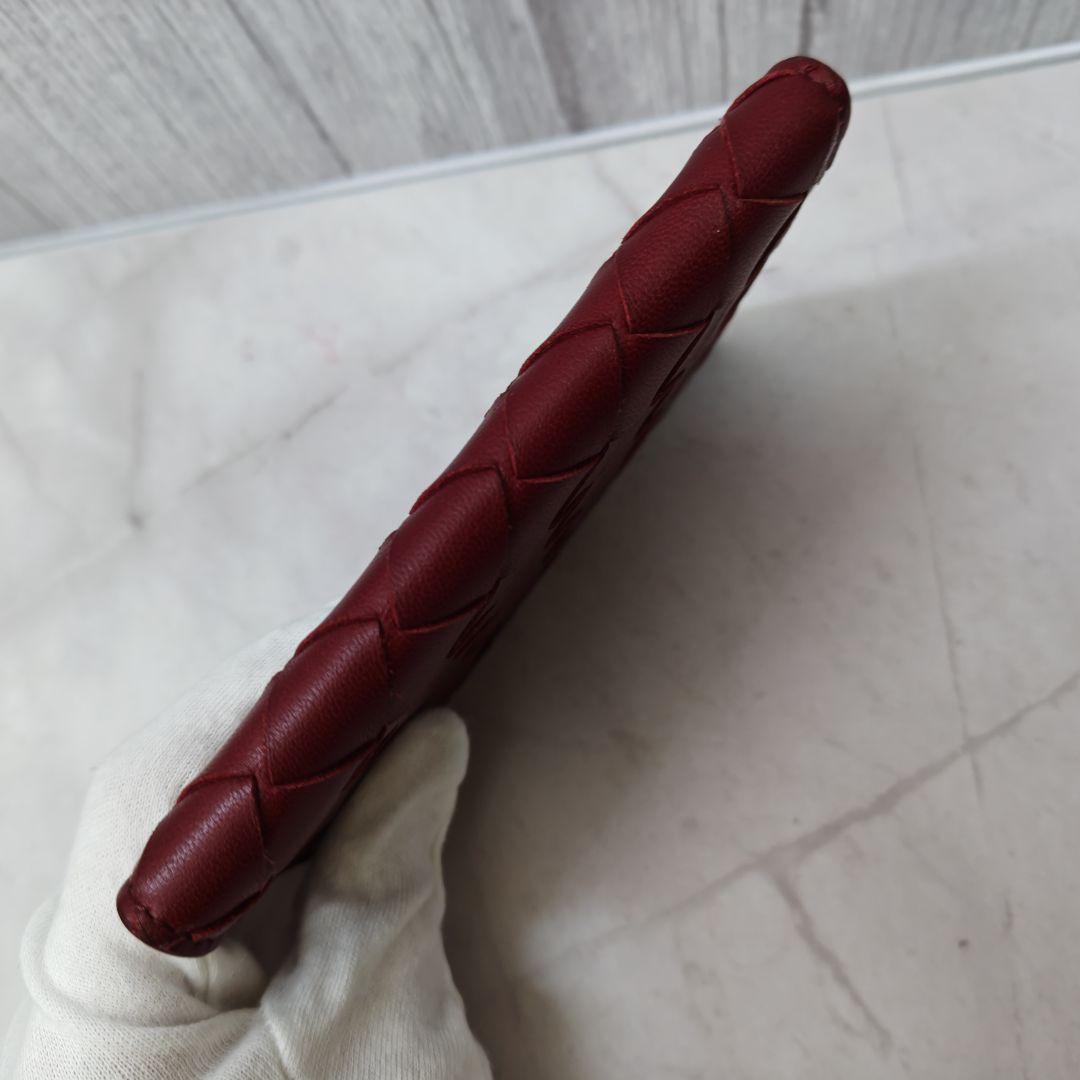 美品　BOTTEGA VENETA パスポートケース　レッド　イントレチャート
