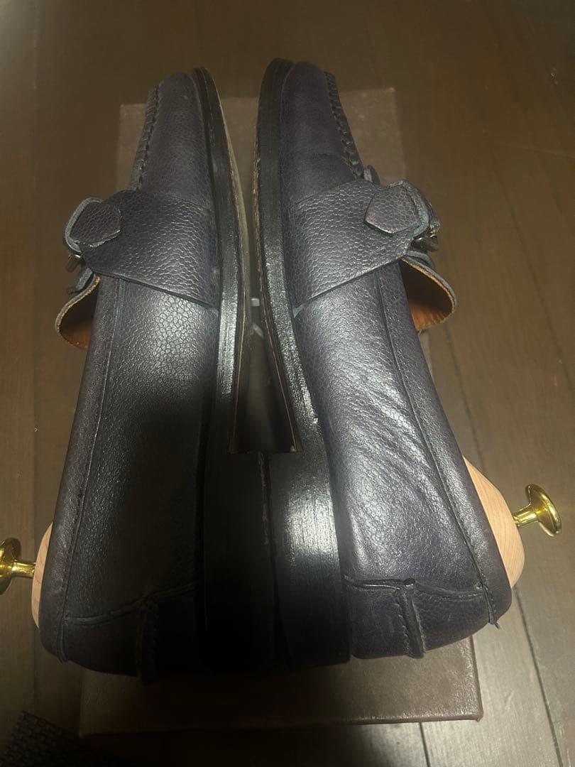 ネイビー レザー ローファー バックル付き