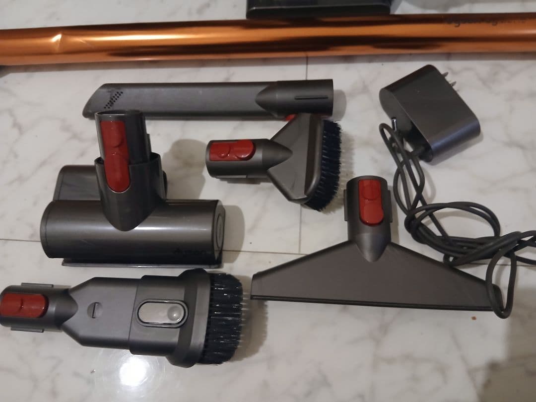 は*ん様 Dyson V10 SV12 Fluffy オレンジ 付属品多数 動作