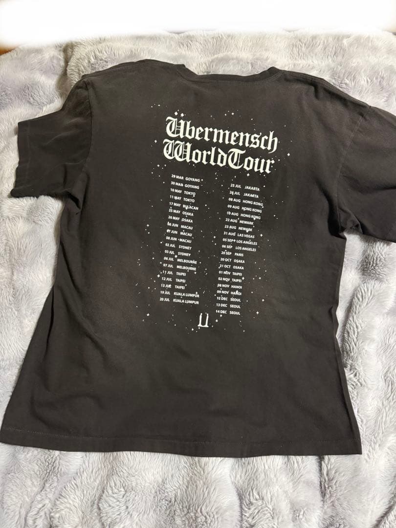 ÜBERMENSCH WORLD TOUR Tシャツ