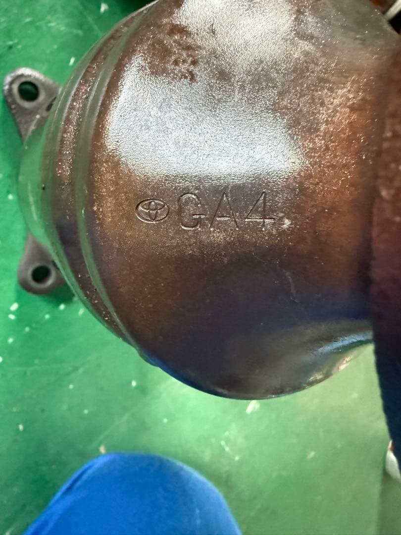 30セルシオ純正触媒 6.５万キロ GA4 キャタライザー