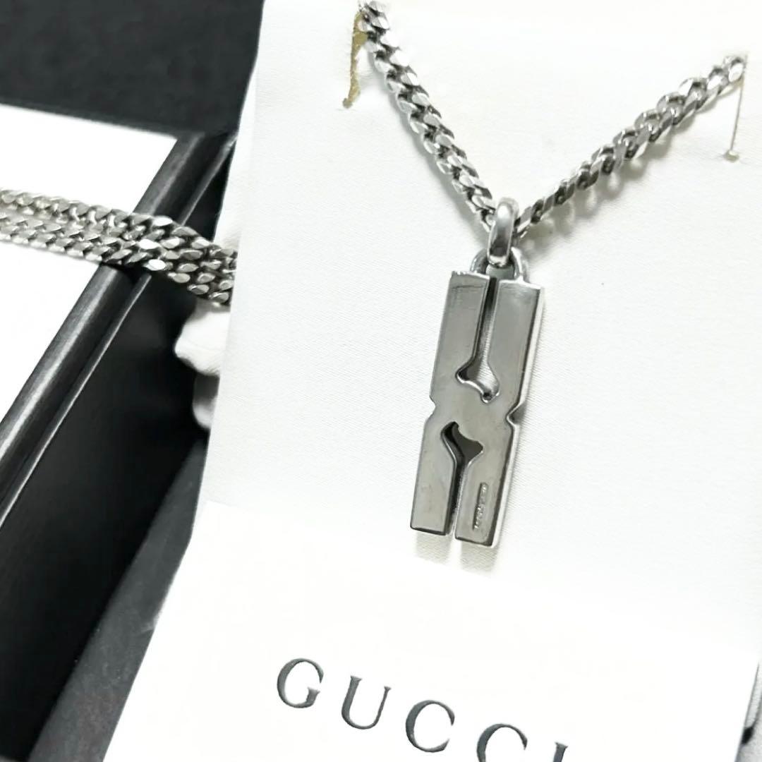 GUCCI グッチ　カットアウト　ノット　インフィニティ　ネックレス　ペンダント