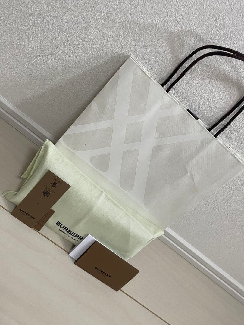 BURBERRY ストライプ 二つ折り財布