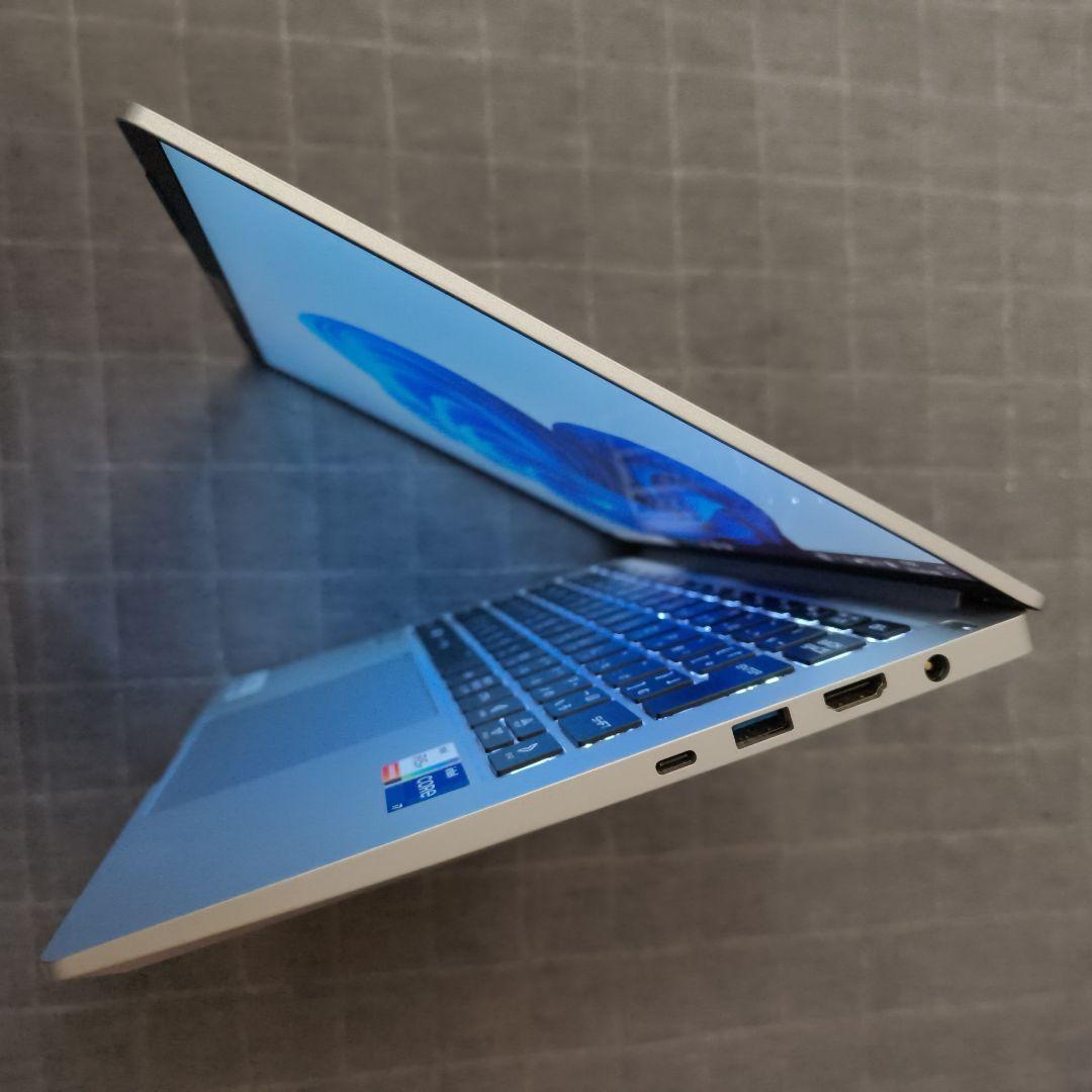 良好 超軽量967g Mouse 爆速 11世代i7 16GB 512G 14型