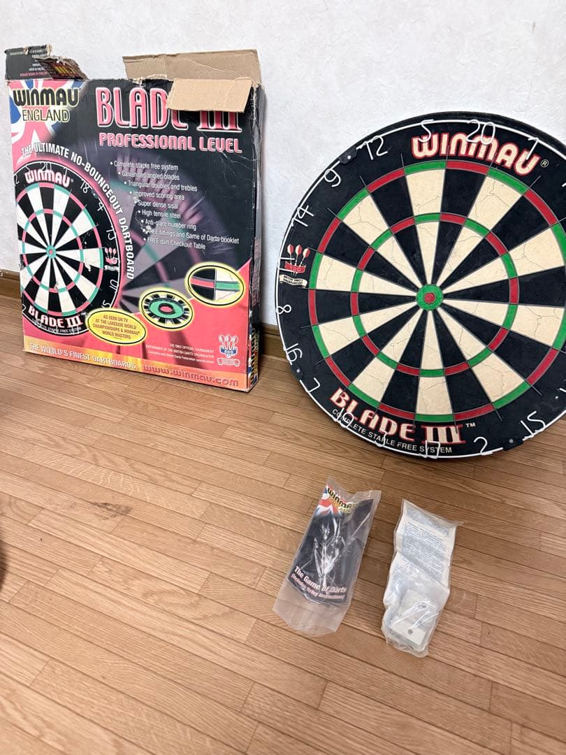WINMAU BLADE III ダーツボード