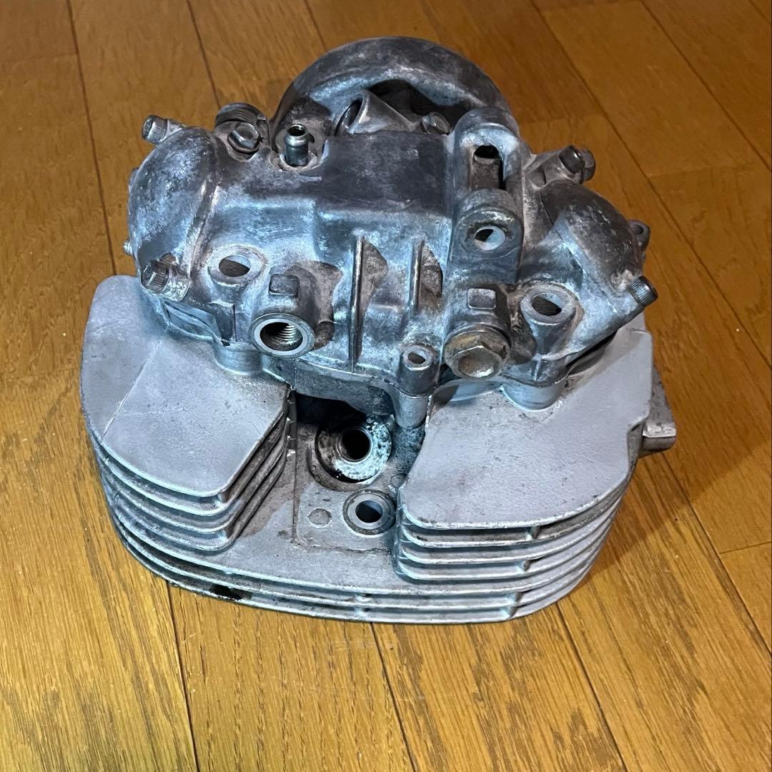 sr400 シリンダーヘッド　ベッドカバー