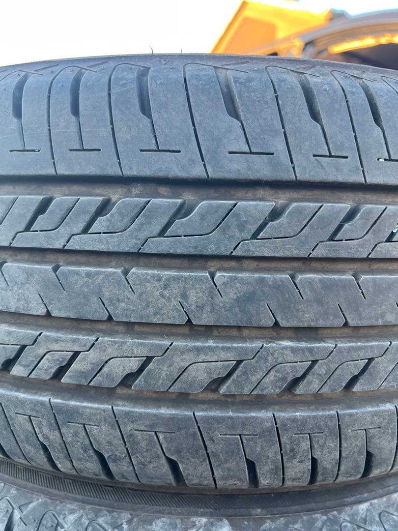 セイバーリング　sl201 215/50r17 23年製