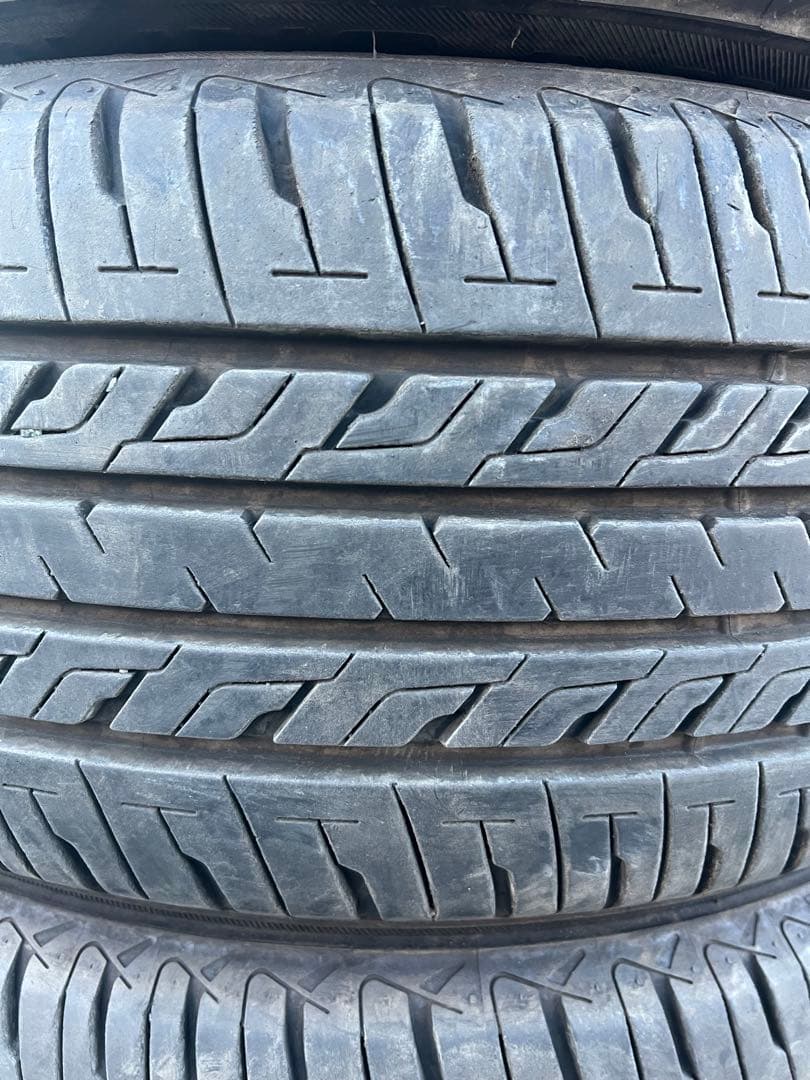 セイバーリング　sl201 215/50r17 23年製
