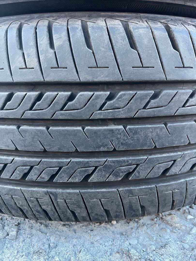 セイバーリング　sl201 215/50r17 23年製