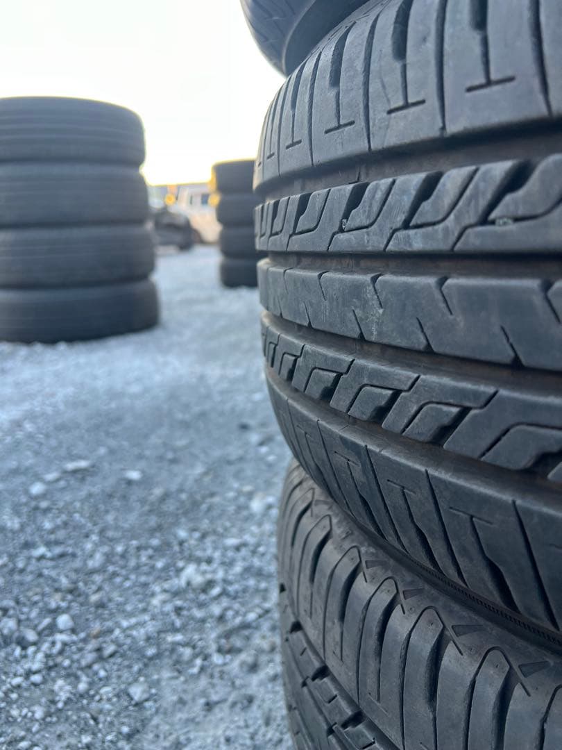 セイバーリング　sl201 215/50r17 23年製
