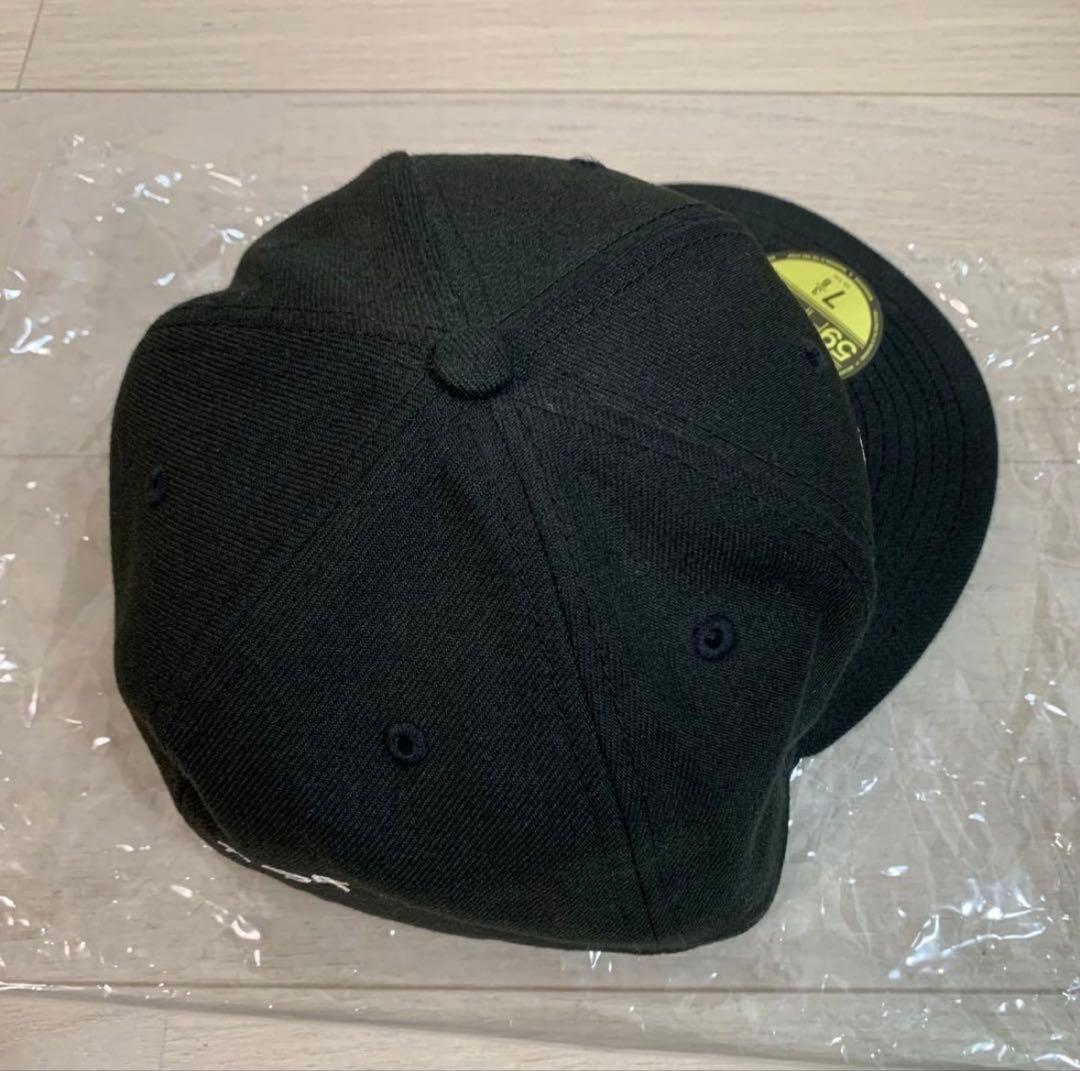 【レア】【値下げ】Supreme New Era 7 3/8 キャップ