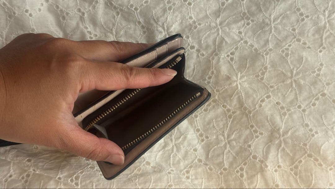 ユ*リ様 MARC JACOBS 星柄 折り財布