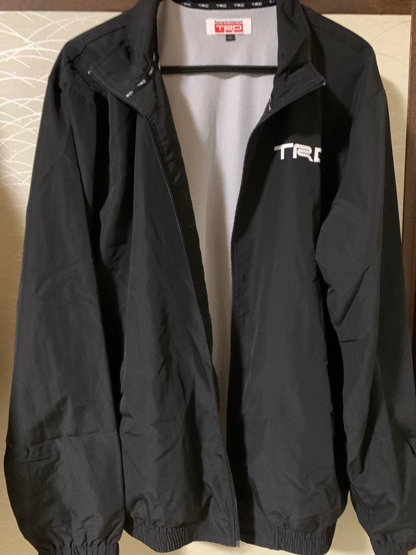 トヨタTRD ジャンパー ブルゾン薄手黒