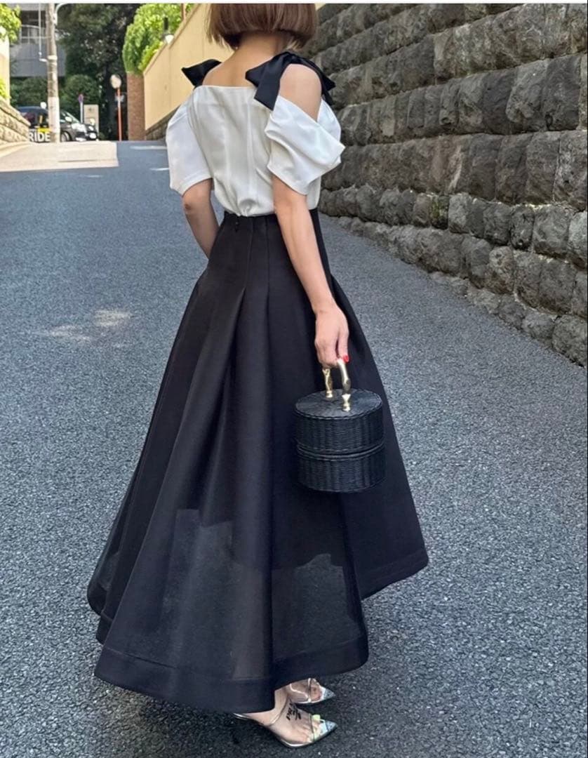 ブラック フレアスカート Cygne シーニュ