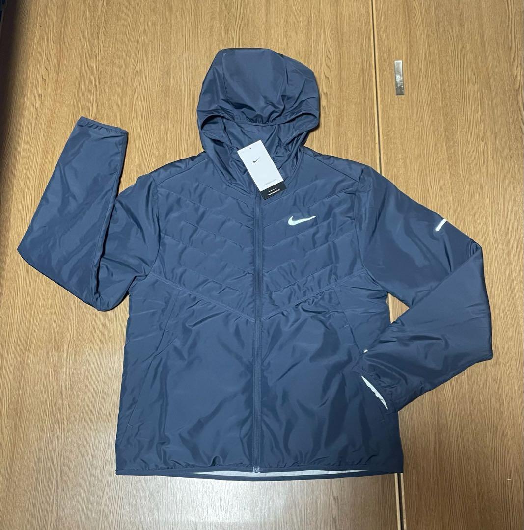 Nike ナイキ　ランニングウェア・ランニングジャケット　新品　メンズL