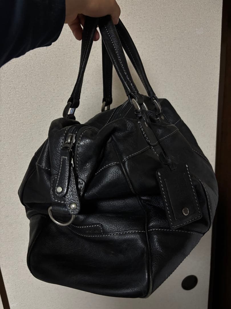 黒のレザーボストンバッグ 本革ボストンバッグ
