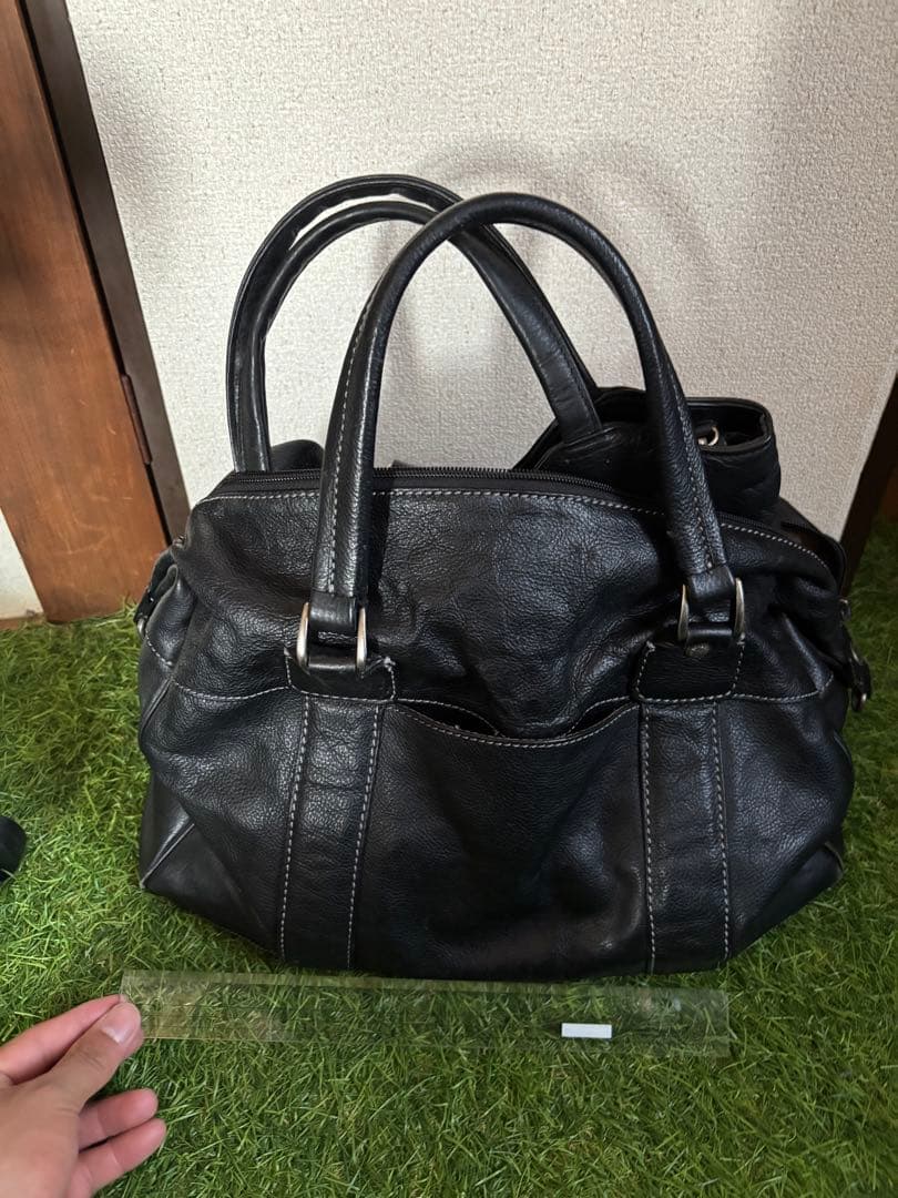 黒のレザーボストンバッグ 本革ボストンバッグ