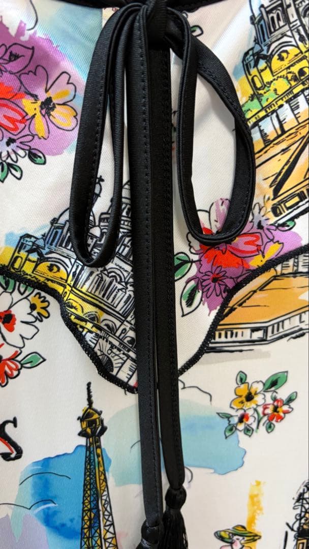 スーパービューティー❤︎ Parisプリント使い裾レースワンピース　42