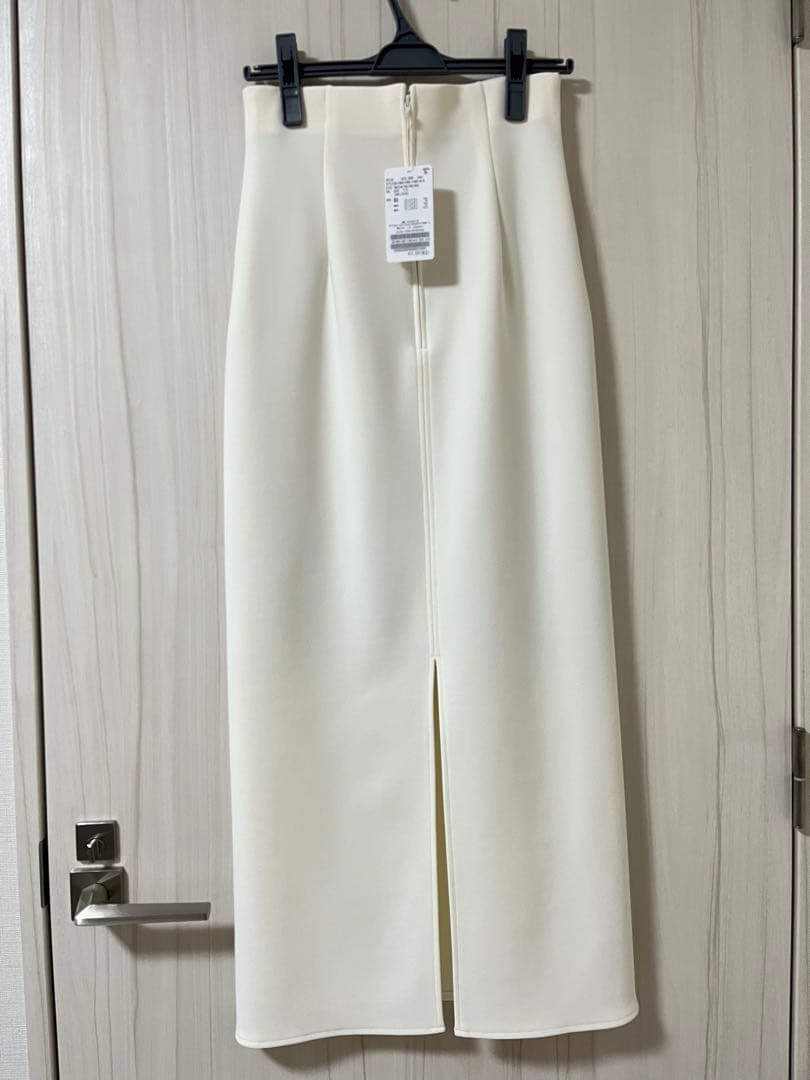 【新品】コンフォートジャージーライクタイトスカート6 ホワイト