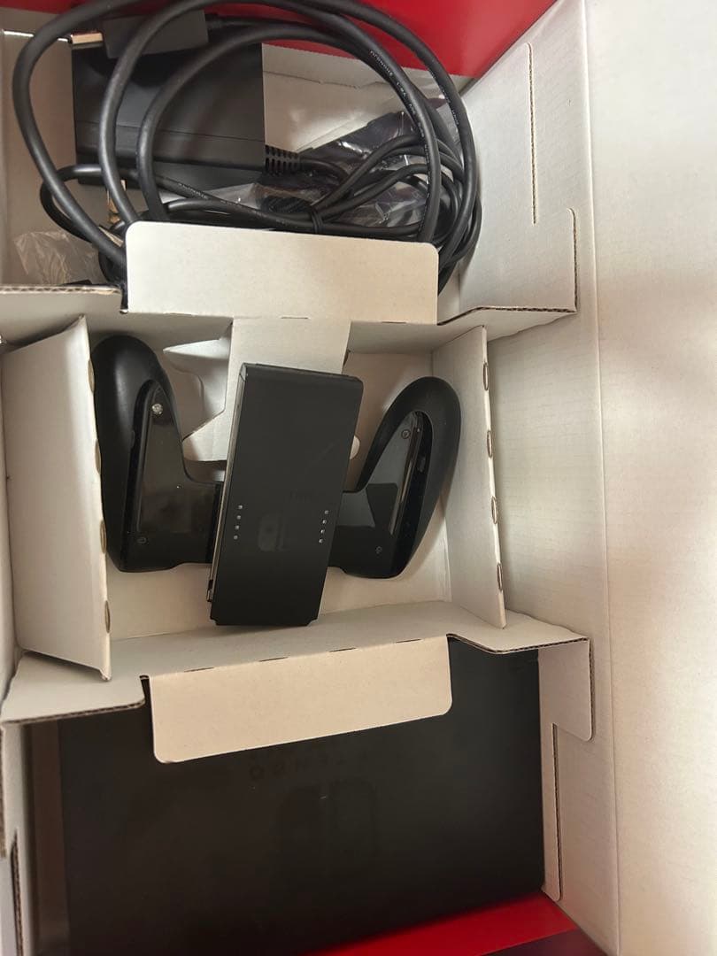 Switch本体 画面ひび有