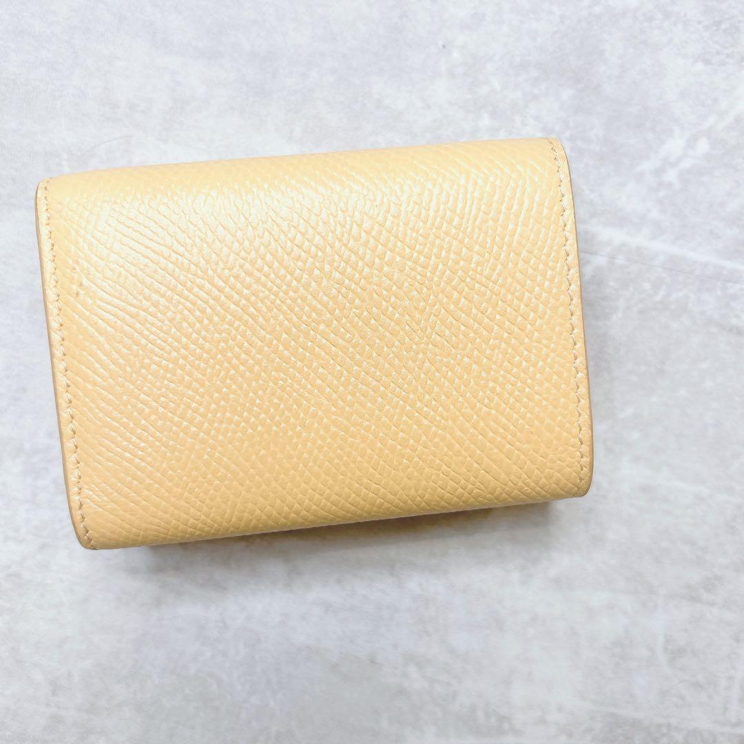 美品✨セリーヌ スモール トリフォールド 三つ折りウォレット ライトイエロー