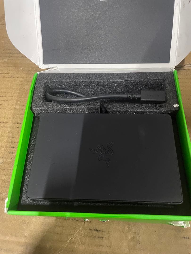 Razer Handheld Dock Chroma ポータブルゲーミングドック