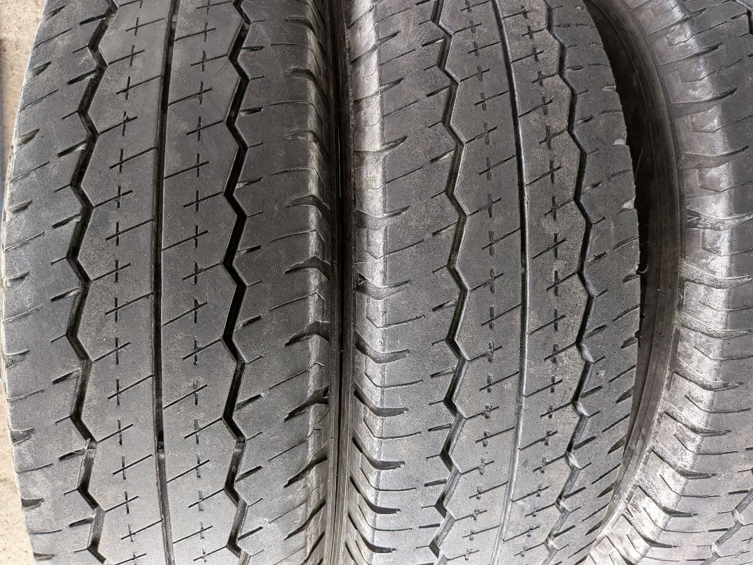 2023年　165/80R14 97/95N LT 4本セット
