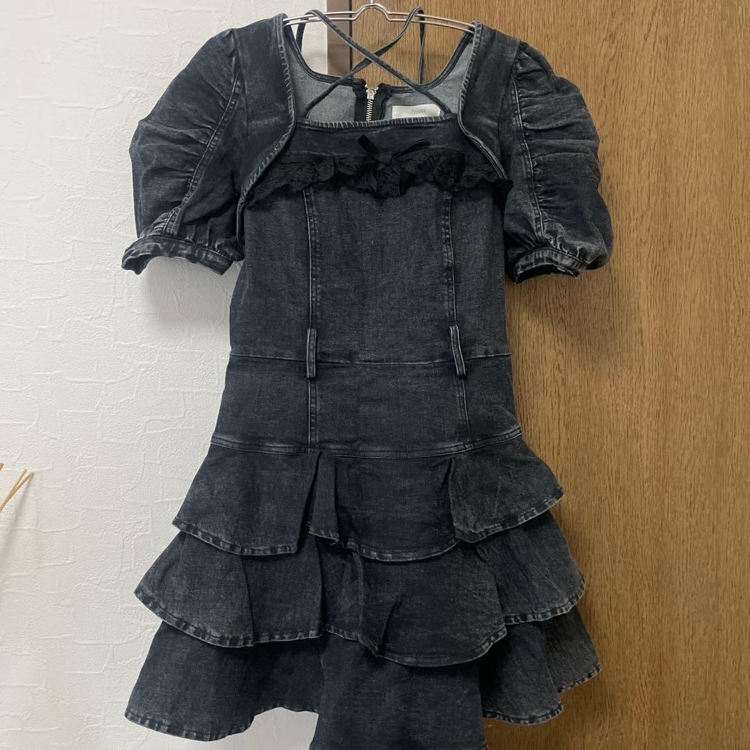 pium ティアードフリルミニワンピース ブラック