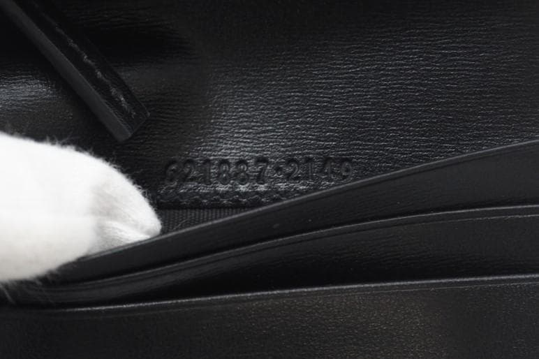 GUCCI 二つ折り財布 ホースビット レザー コンパクトウォレット ブラック