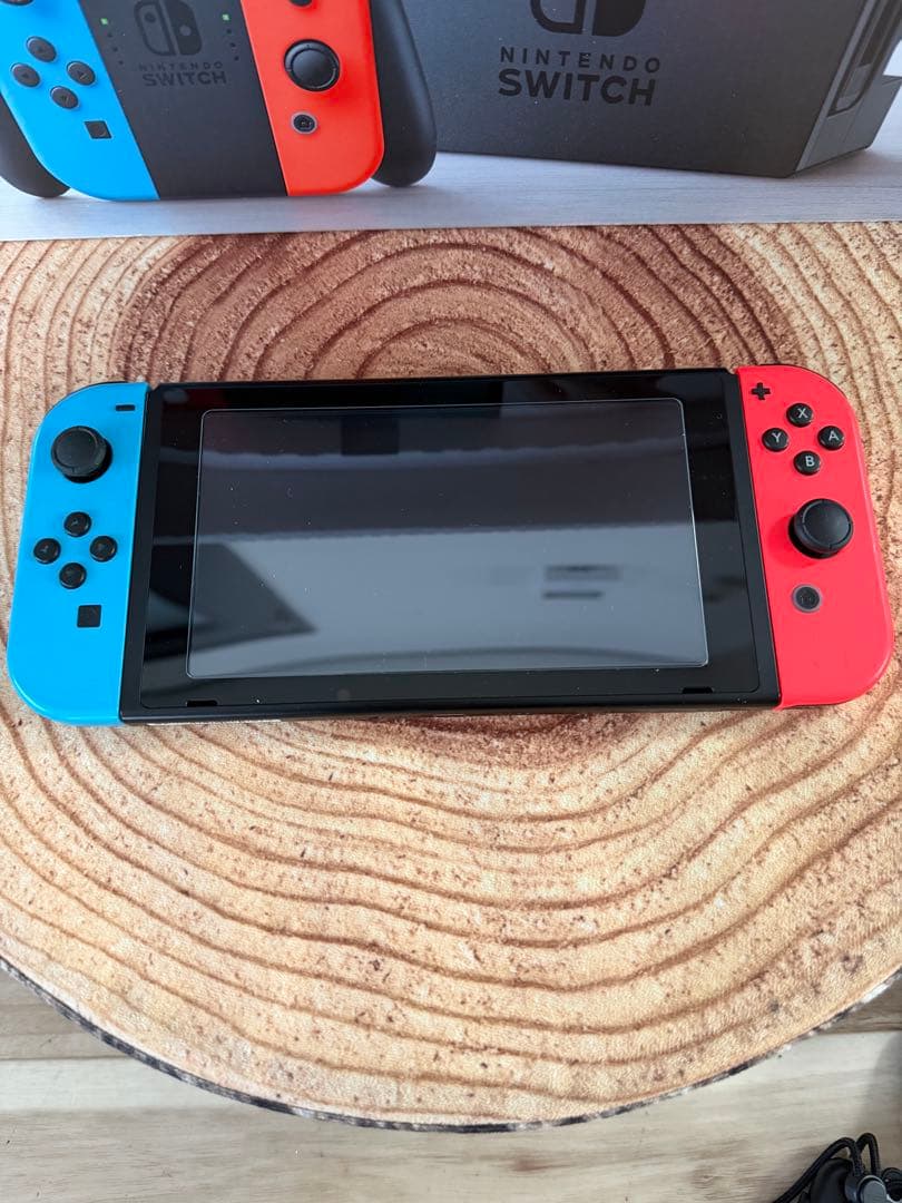 Nintendo Switch ニンテンドースイッチ本体　ネオン