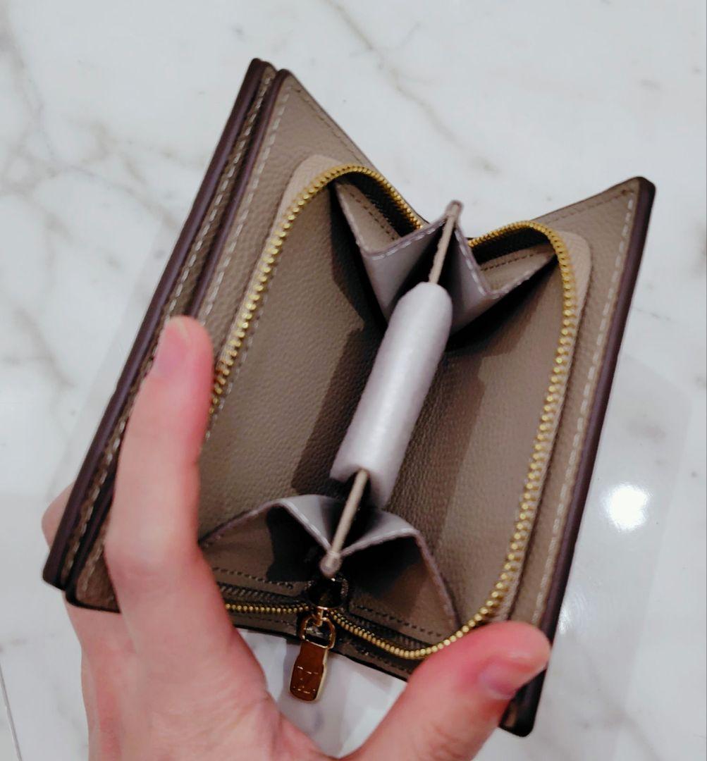 二つ折り財布☆カーキ☆ノベルティ(非売品)LOUISVUITTON