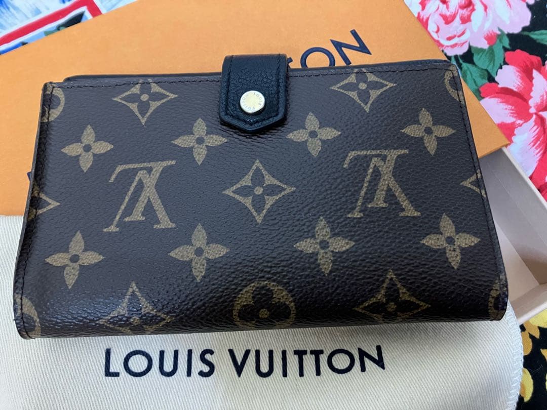 美品！！Louis Vuitton 三つ折り財布 モノグラム、付属品付き